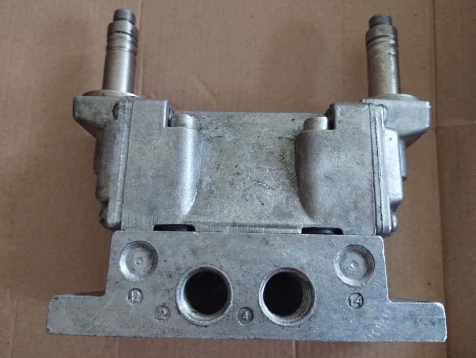 Пневмораспределитель 232