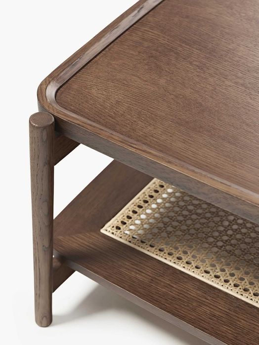 Stolik kawowy z drewna z plecionką wiedeńską Libby (Westwing)