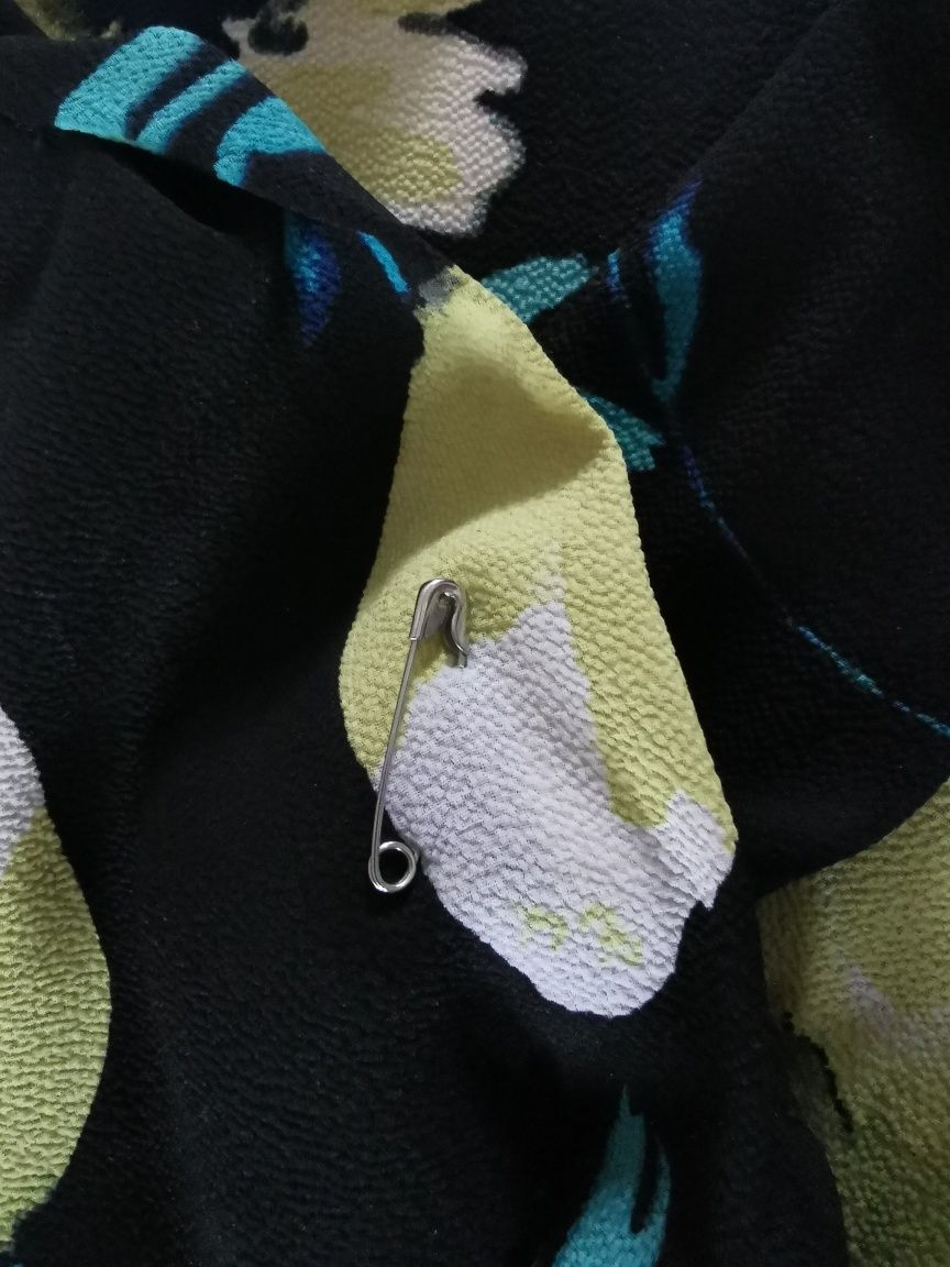 Czarna Bluzka w Żółte Kwiaty 3XL