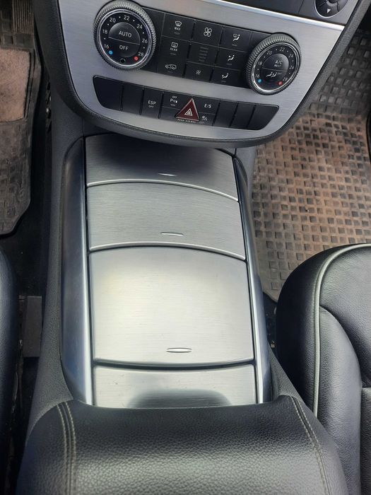 tunel środkowy schowek Mercedes W251 Lift Long R klasa