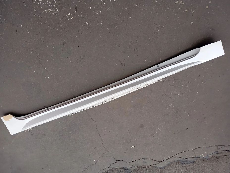 TOYOTA COROLLA E21 EMBALADEIRA DIREITA - Z349