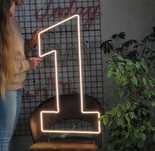 1 jedynka na roczek napis ledowy Led neon