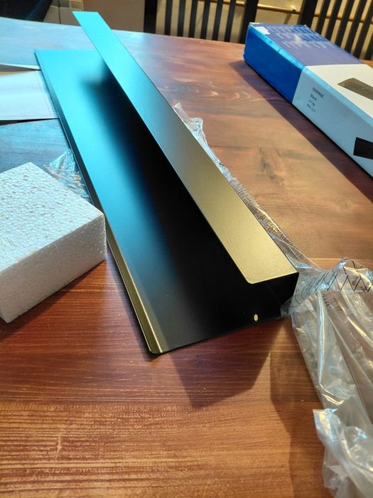 Półka metalowa na buty