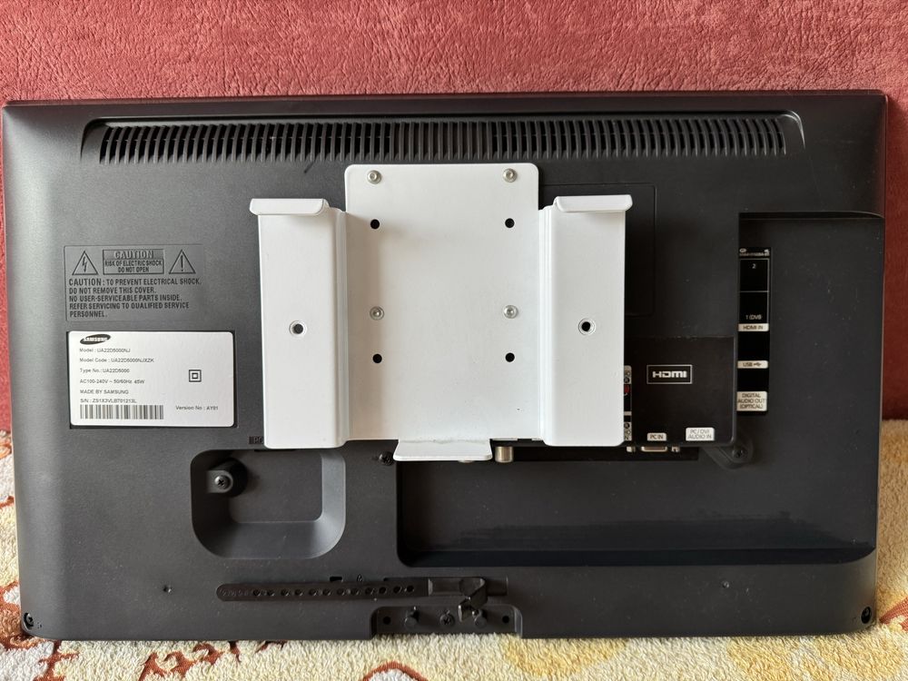 Телевізор Samsung UA22D5000NJ