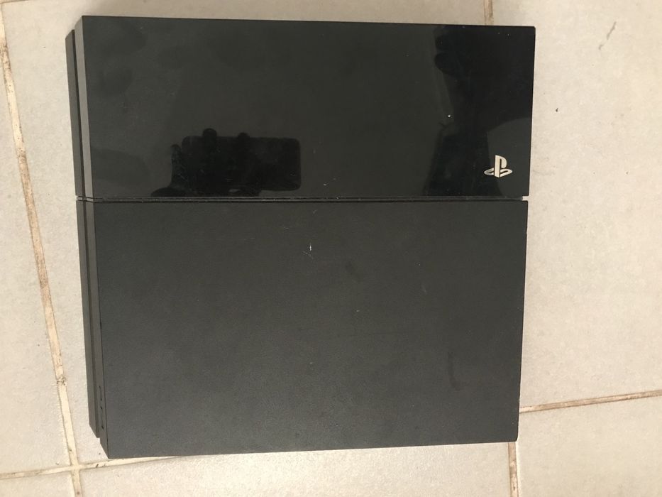 Playstation 4 preto