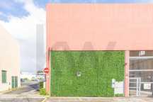 Loja Ampla e Moderna nos Moinhos da Funcheira – Ideal para Showroom, E