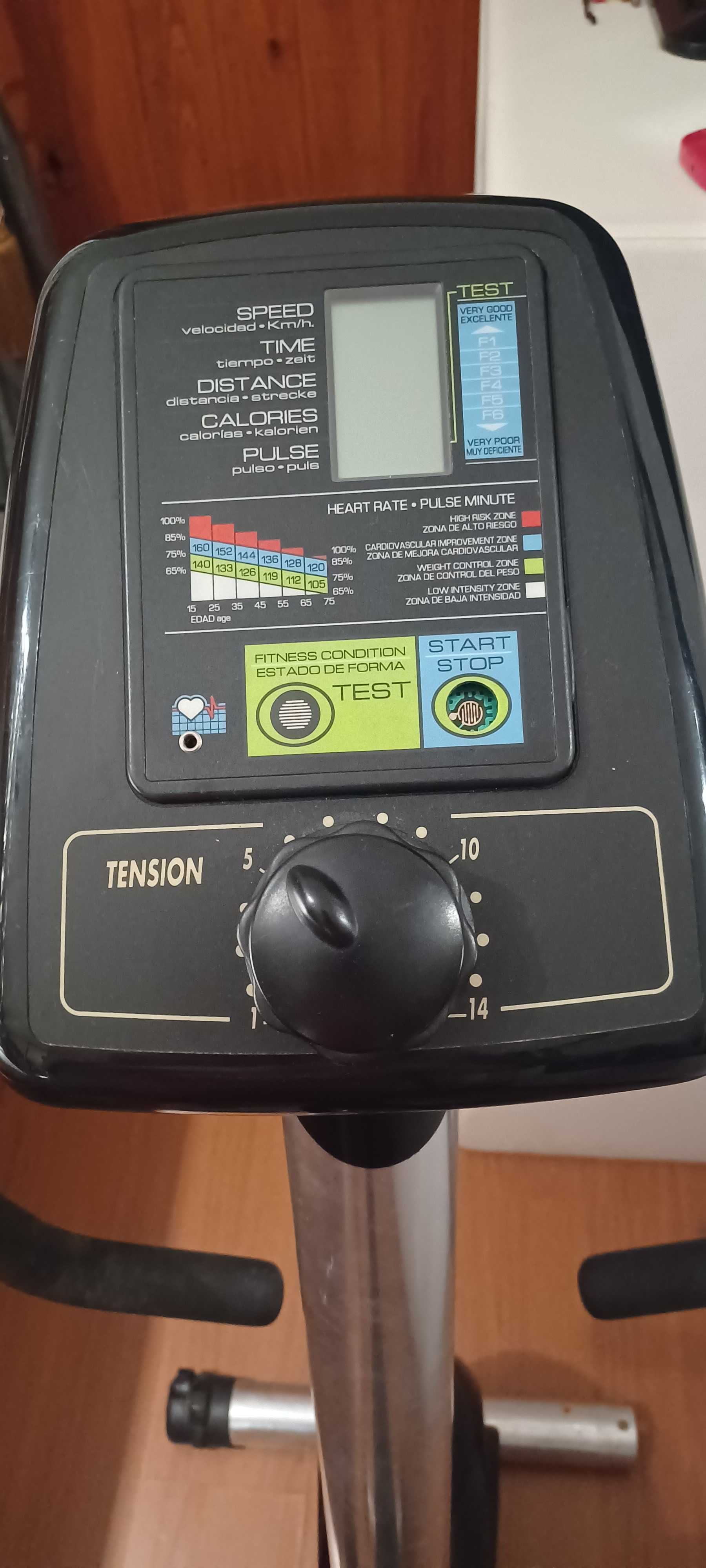 Bicicletas fixa / estáticas - Fitness, em bom estado