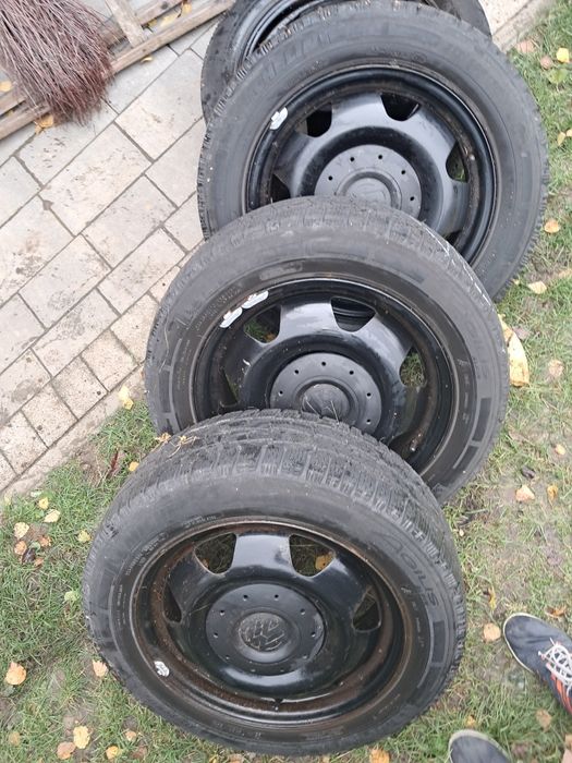 Sprzedam koła wzmacniane z busa t5 5x120 17