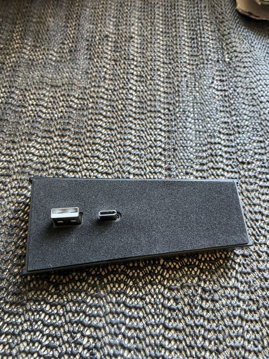 Hub USB nowy ……….