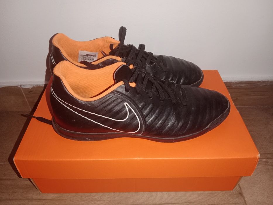 chuteiras futsal