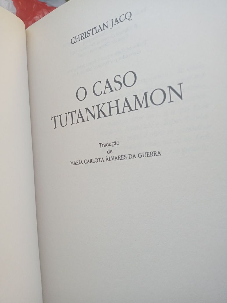 O médico de lassa,o caso tutankhamon