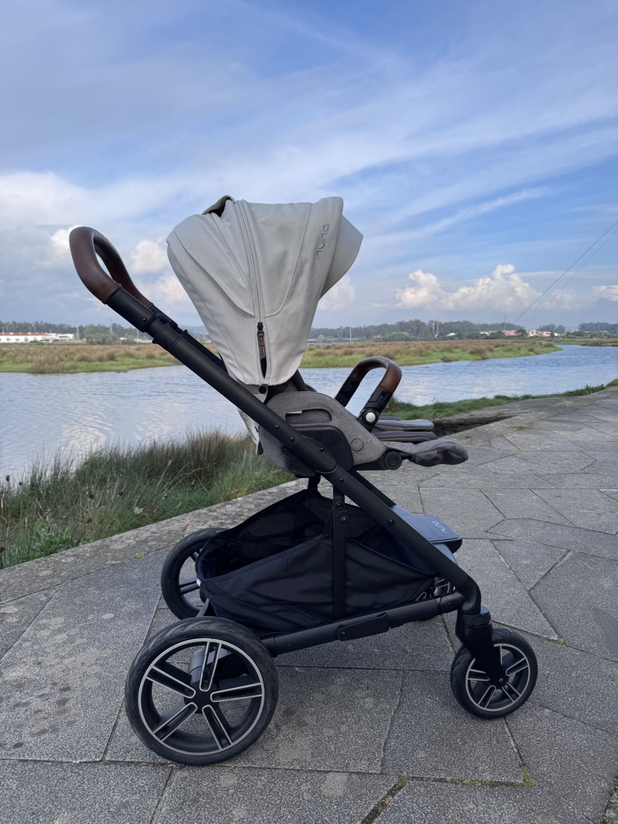 Carrinho passeio Nuna Mixx Next