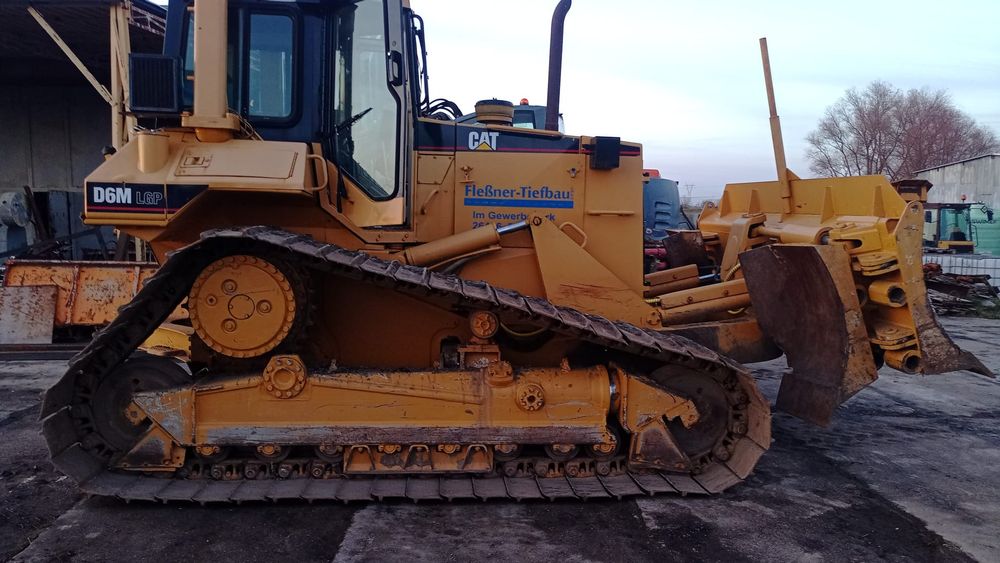 Sprzedam spycharke Cat D6M