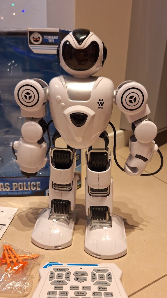 Robot zdalnie sterowany policjant cyborg Arras Police W-wa