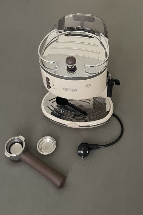 Ekspres De'Longhi Ciśnieniowy Kolbowy ECOV311.BG