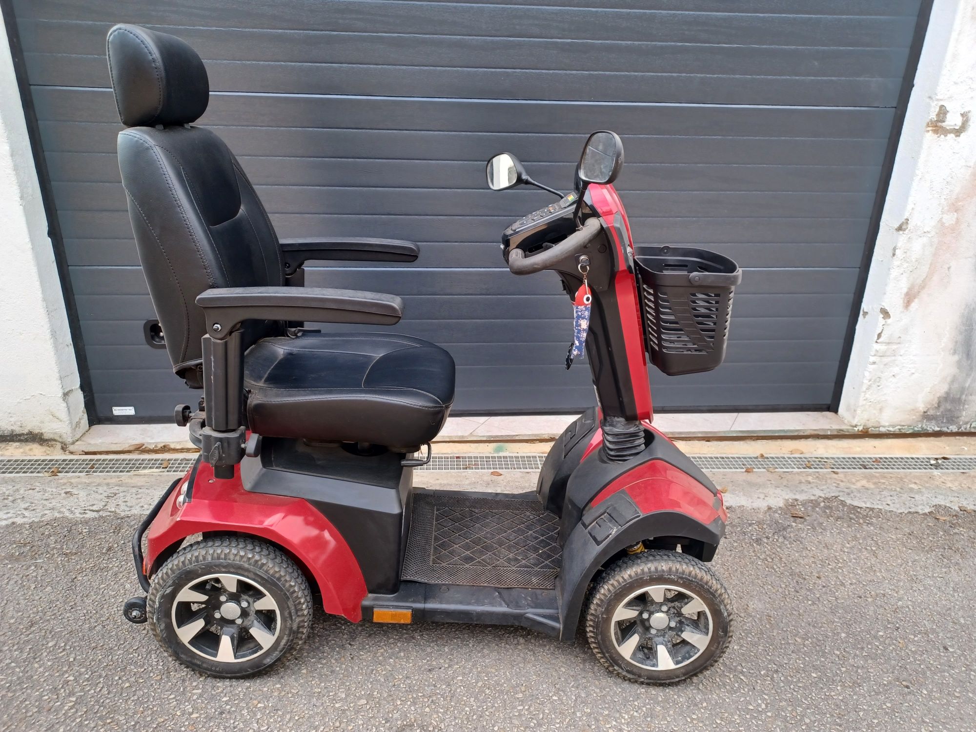 Scooter Eléctrica HCT WiseRed nova