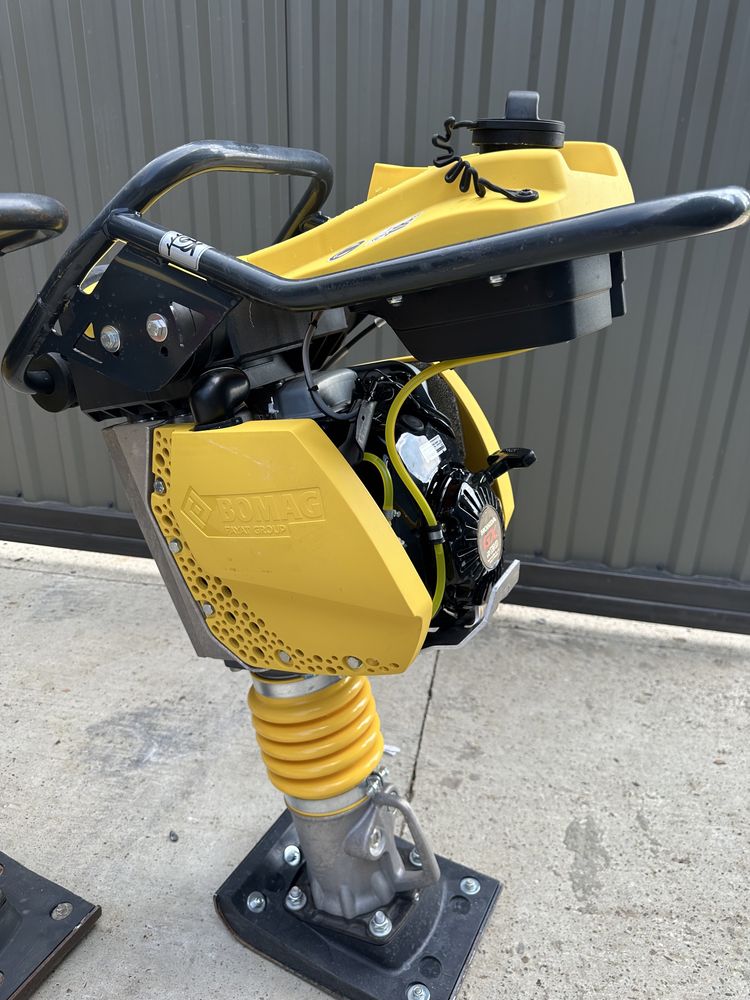 Вибронога виброплита трамбовка Bomag BT 60 вибротрамбовка