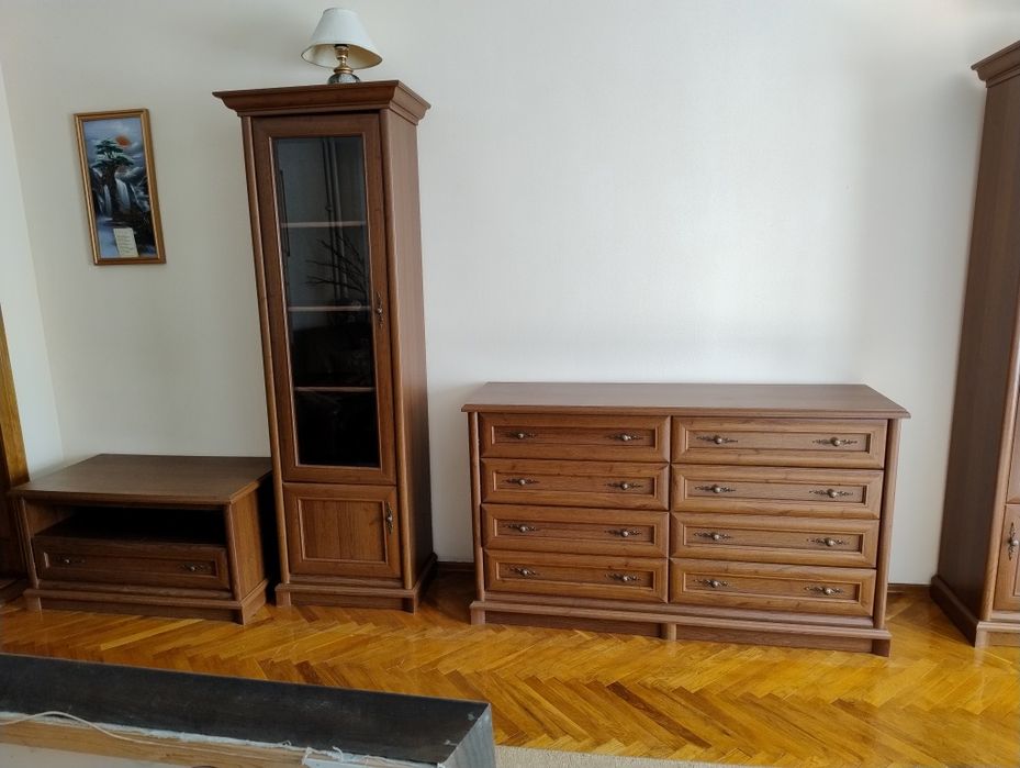 Продам меблі в вітальню