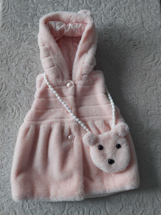 Безрукавка для дівчинки