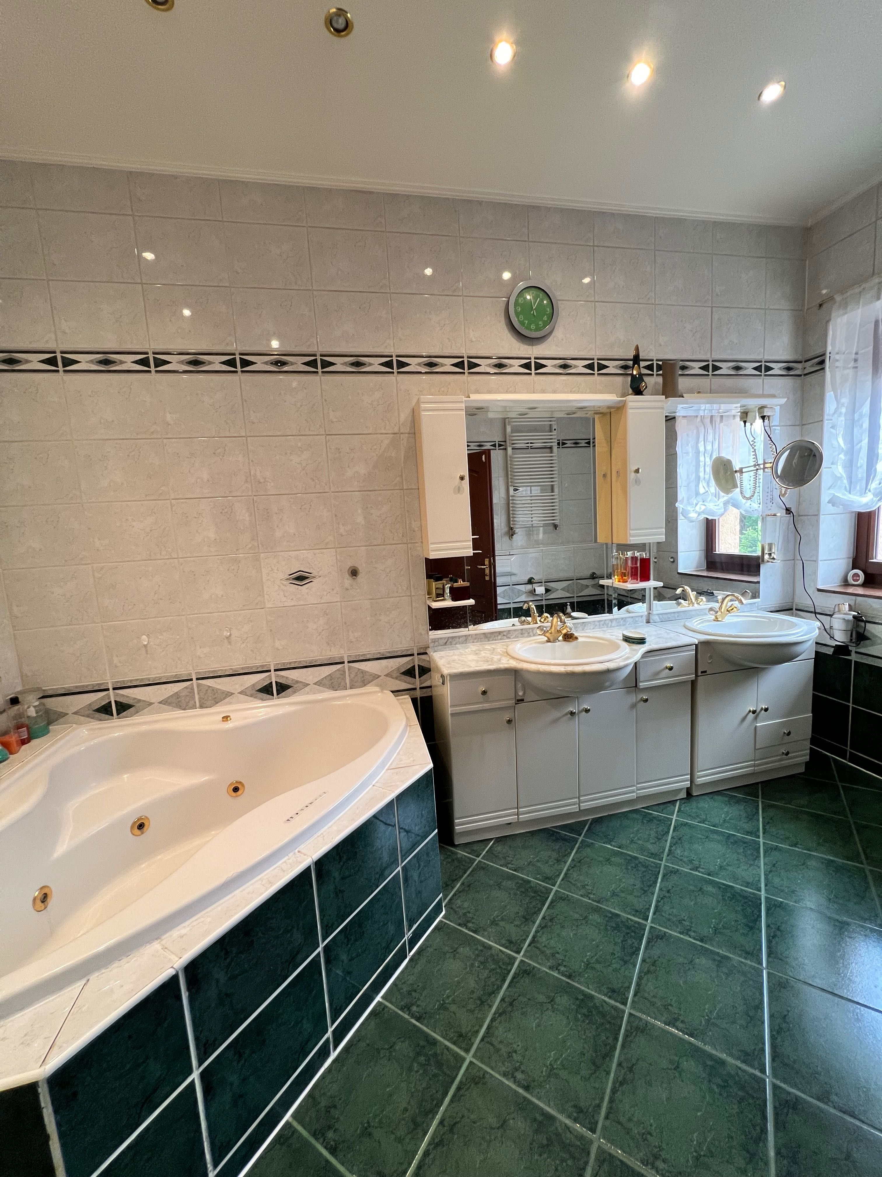 Luksusowy Dom w Centrum Zgorzelca – 194 m² + Garaż, Ogród, Sauna