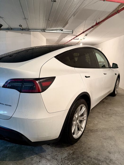 Tesla Model Y Dual Motor - RESERVADO
