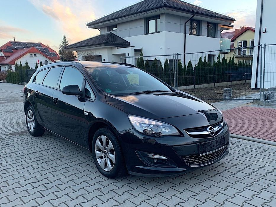 Opel Astra 1.4T 140KM,Automat,Navi,klima,Grzane Fotele i kierow.,Tempomat,2X PDC