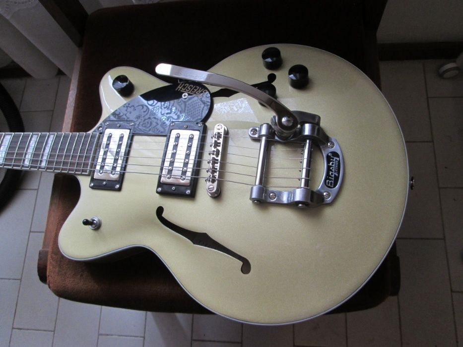 Gretsch G2655T Gold Streamliner