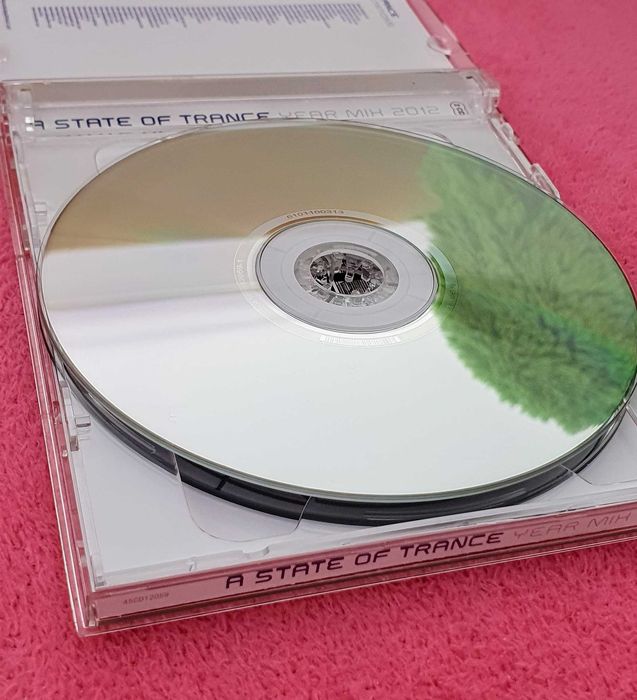 Armin van Buuren A State of Trance Year Mix 2012 ASOT 2CD