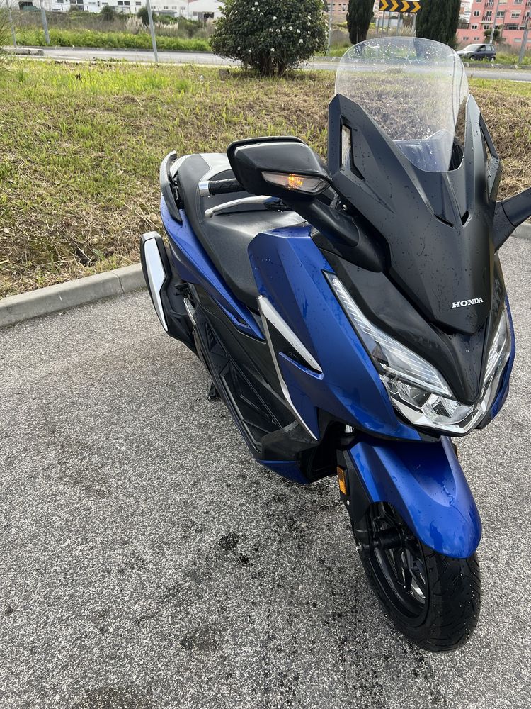 Honda forza 350 de 2022