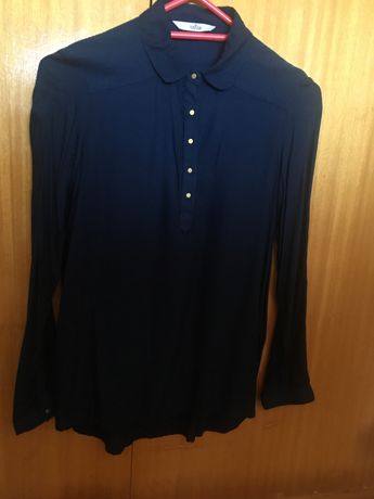Camisa/ blusa azul marinho, tamanho 11/12 da marca Tiffosi.