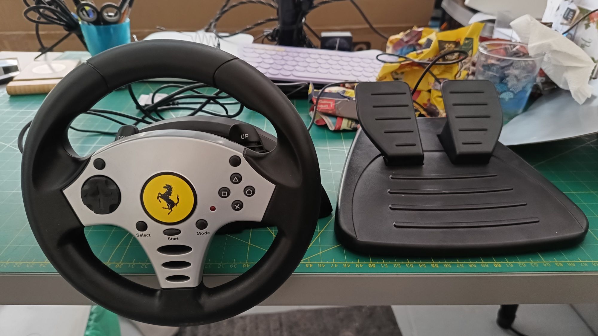 Kierownica Ferrari Thrustmaster Challenge Racing Wheel PS2