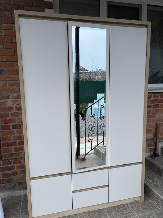 Продам Шкаф 140х220