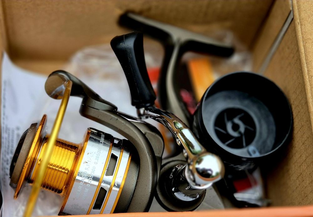 Dwa kołowrotki. Stan igła.  Oba Mistrall