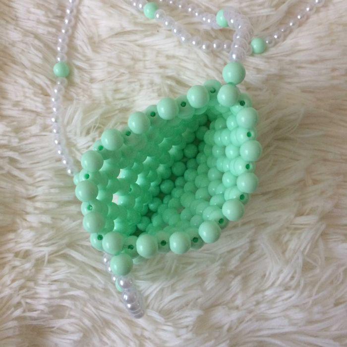 Torebka zielona miętowa pistacja biała koraliki perełki mini pearl bag