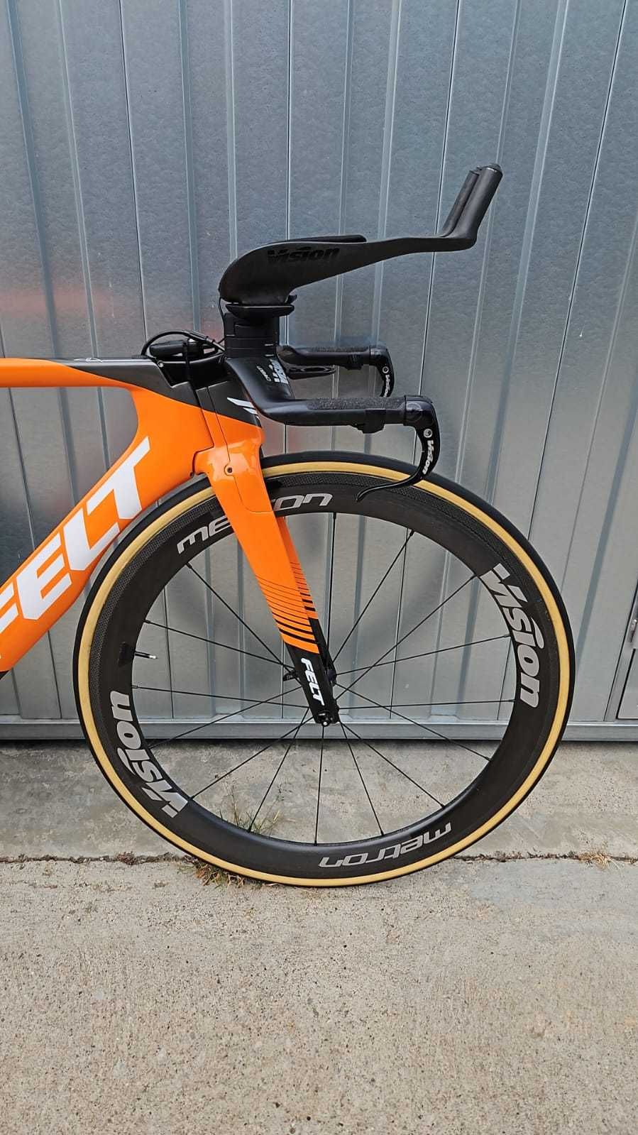 Bicicleta Triatlo/Contra Relógio Felt TT / Sram Red ETAP / Rodas TT