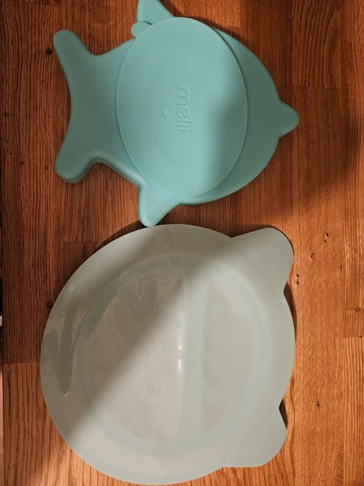 Talerze silikonowe dla dzieci kot i rekin.