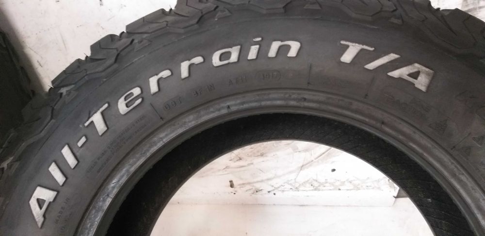 P778480R Para 235/70R16 BF GoodRich KO2 All-Terrain T/A dot.4917