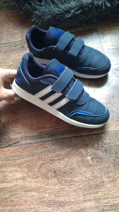Buty z adidasa rozmiar 34