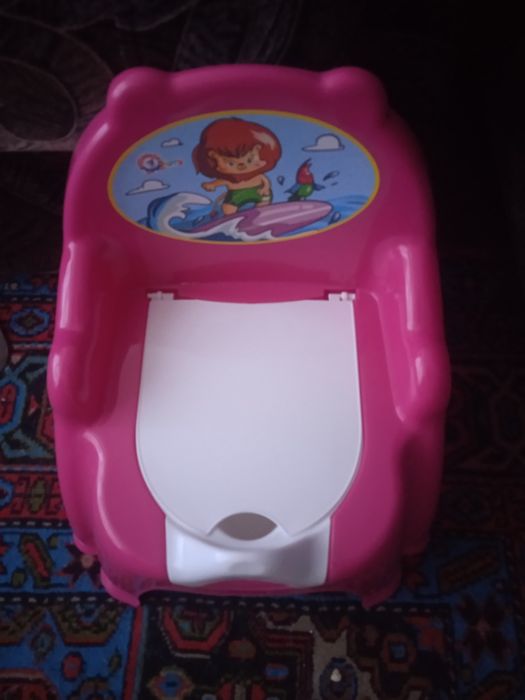 Продам горшок для девочки