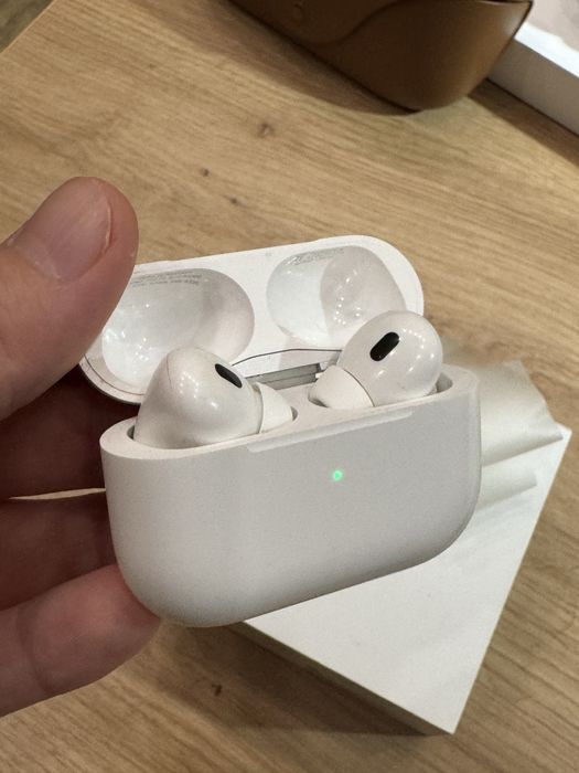 AirPods Pro 2 with MagSafe Case (USB‑C) (MTJV3) (2023)