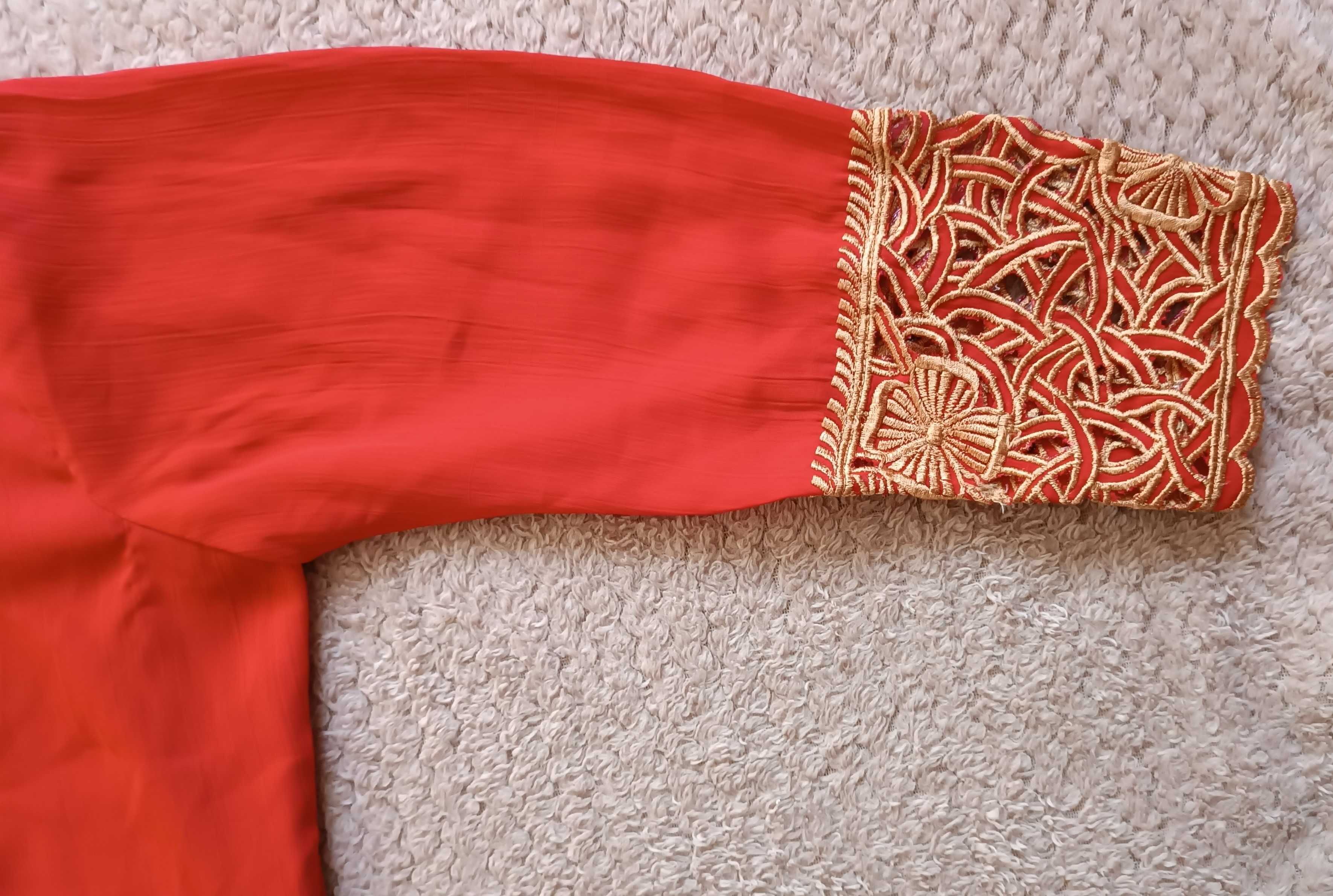 Przebranie - czerwona sukienka cesarzowej bogato ozdobiona M/L