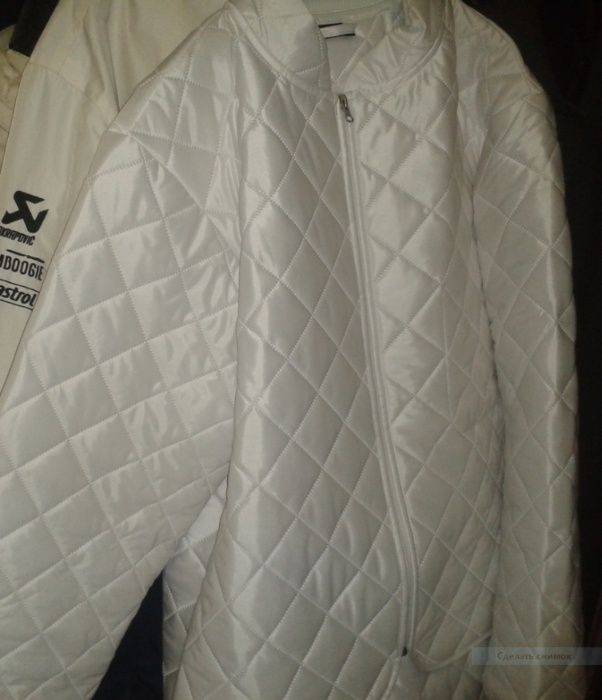 Красивая женская куртка