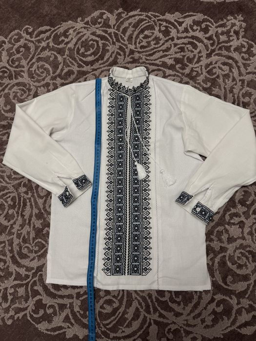 Продам вишиванку на хлопчика