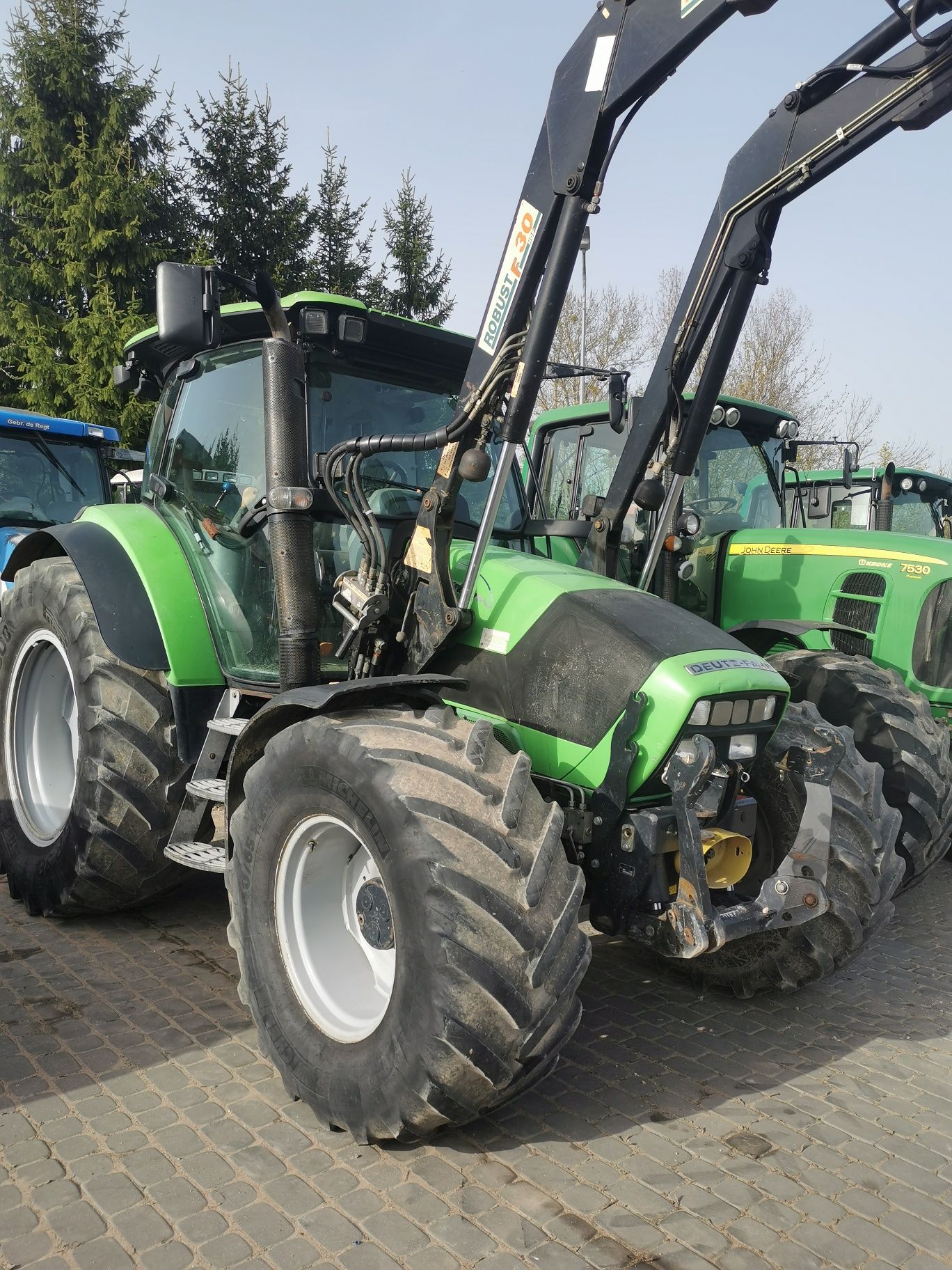 Ciągnik Deutz fahr agrotron K120 z turem