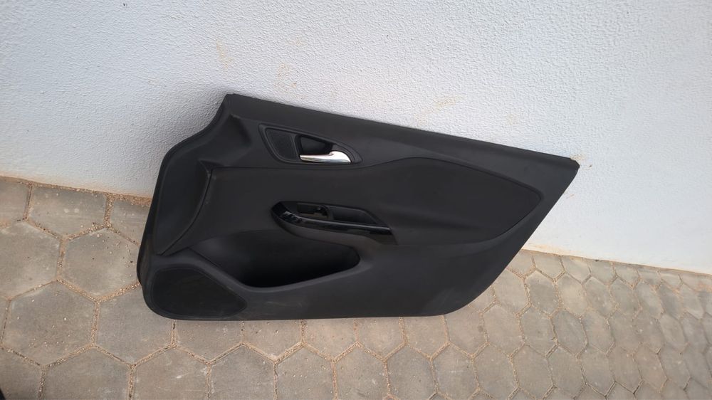 Bancos + acabamentos OPEL CORSA E 2017