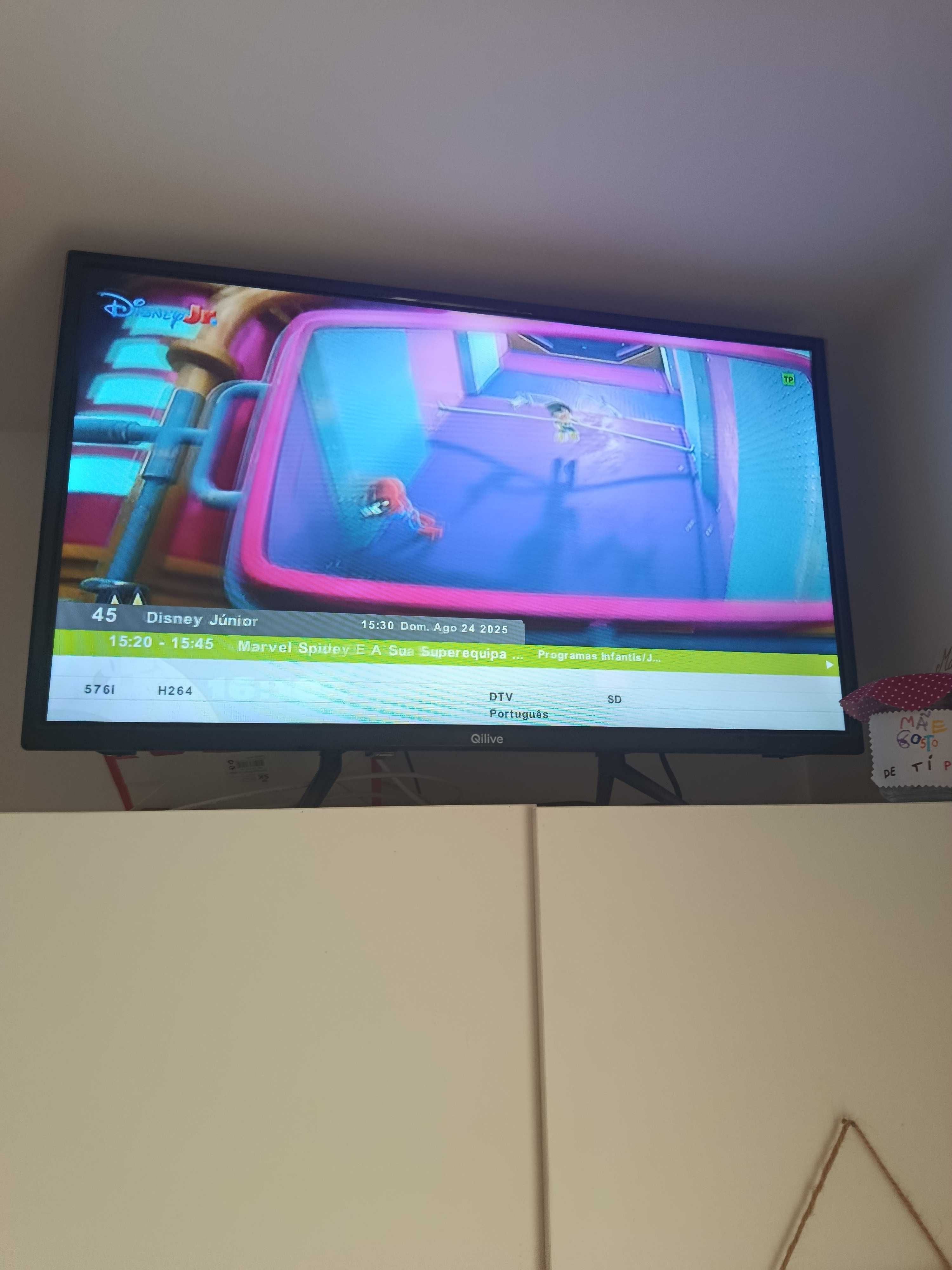 Vendo TV quilive 32 polegadas 81cm como nova