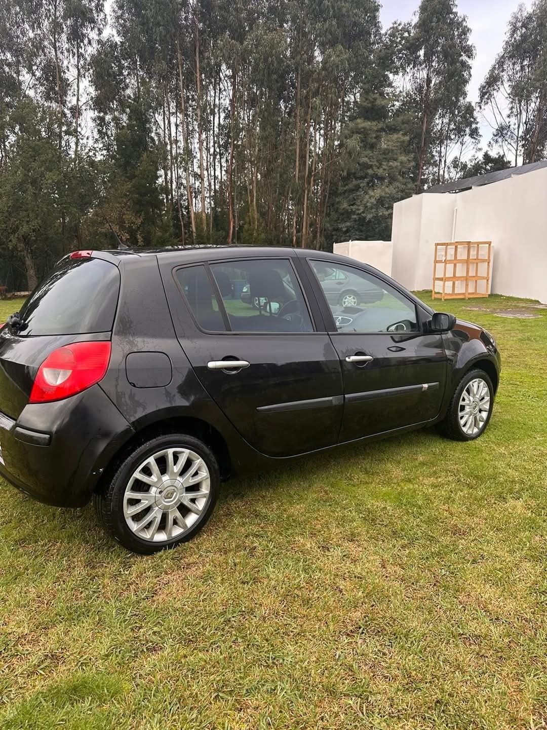 Renault Clio fase 3 1.5dci teto abrir