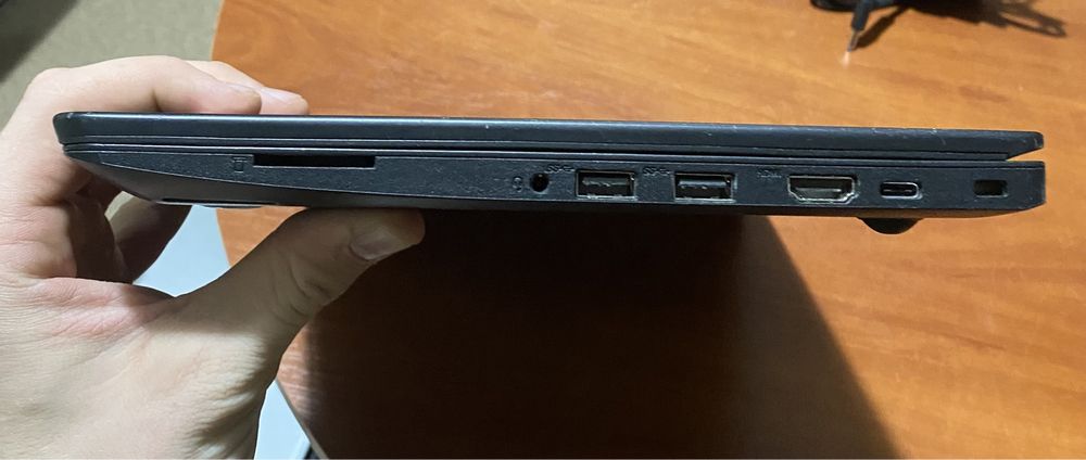 Lenovo 13 13.3"/i5-6/ 8GB RAM/256GB SSD! m3975