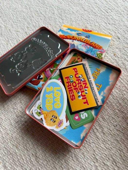 Macdonalds "Macdonaldland" - happy meal dla doroslych z Australii