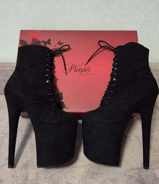 Стріпи 37 розмір pleaser